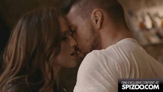 ���្អាតស្ដើងស្រឡាញ់ការលេងជាមួយចម្លែក