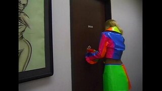 Metro - Shut Up And do me - scene 1