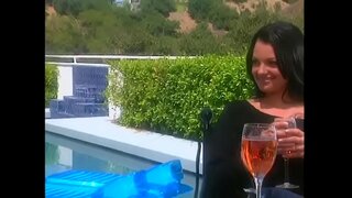 Kayente tratado bunitesa ku boven kabei maestra to kompañeronan di e plenchi na haña mas diskreto pa e adquisición di kas