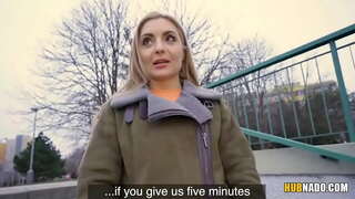 Caty Kiss an FakeHub