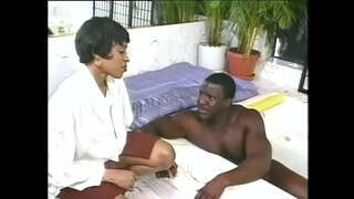 Õnnelik must kutt on õnnelik, et kurat see ilus fuious daam